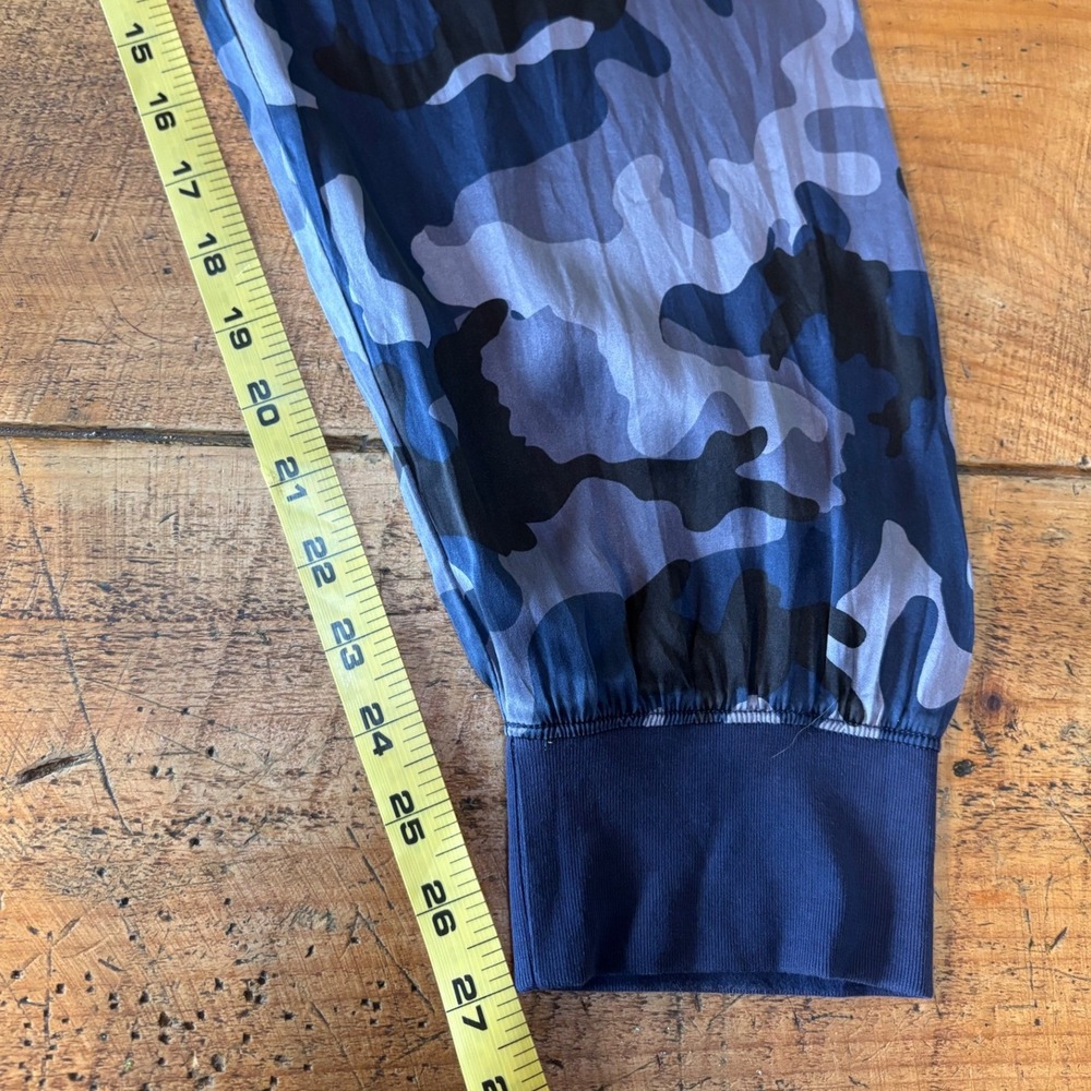 ATM Anthony Thomas Melillo Womens 100% Silk Camo Joggers Blue Size Medium - Picture 5 of 9
